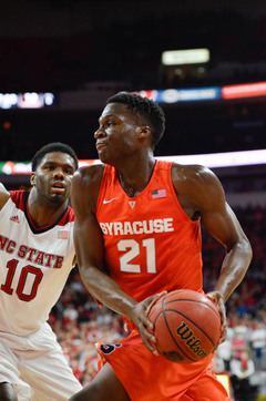 Roberson makes a move to the basket in the second half. The sophomore led Syracuse with 16 points on 6-of-14 shooting.