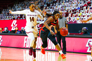 Kiara Lewis posted 20 points in 39 minutes on the floor in Syracuse's win over Boston College.