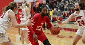 Homewood-Flossmoor’s Alyssa Latham is coming to play for SU women’s basketball next season. But for now, she’s averaging over 20 points and 14 rebounds in her senior year.