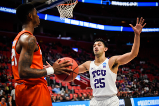 Syracuse scored two easy baskets off effective in-bounds plays from underneath the rim. 