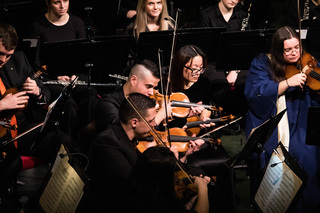 Ensemble groups from Setnor School of Music performed many well known holiday tunes throughout the night. The groups worked in collaboration with each other to prepare for the event and provide a performance filled with holiday cheer. 